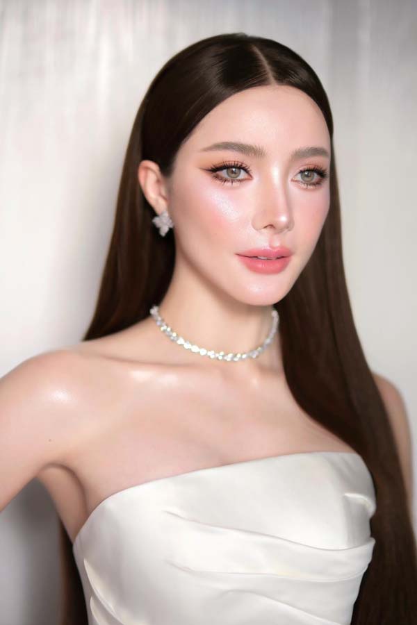 Helena 6